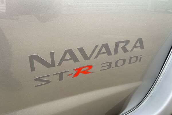 2006 Nissan Navara ST-R D22 S2